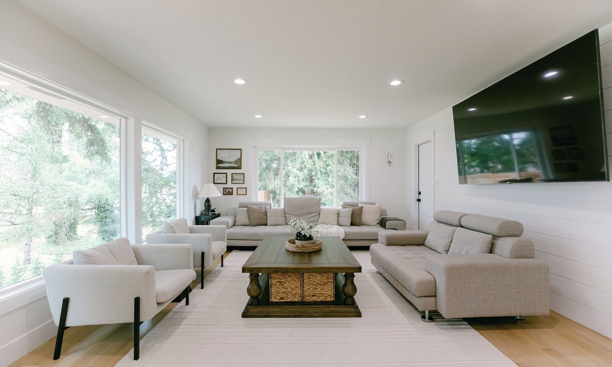 Hazel Dell House | Modern Forest Escape in the Heart of Vancouver