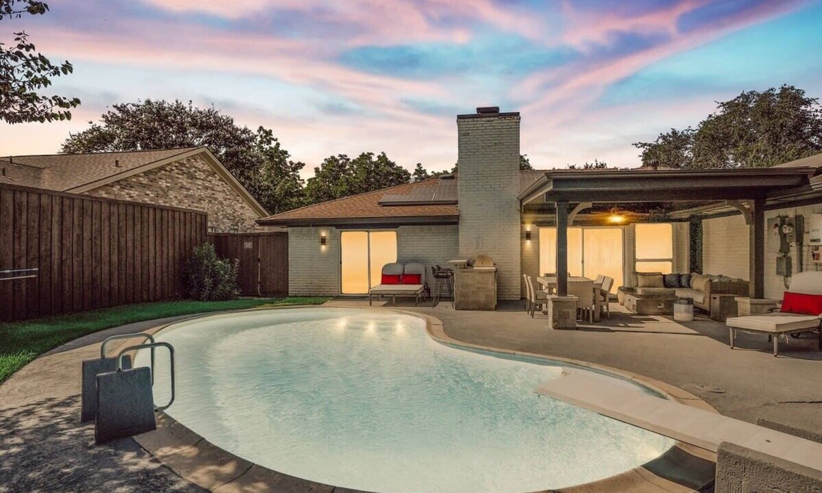 Plano House | Modern Luxury Home, Pool Oasis & Backyard Retreat