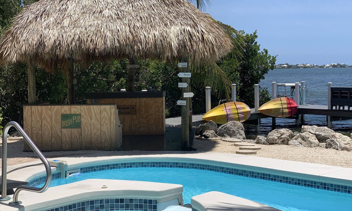 Cutthroat Harbor Estates House | NEPTUNES END - 4 Bedrooms/3 Bathrooms Waterfront Retreat- Pool & Sunset Views