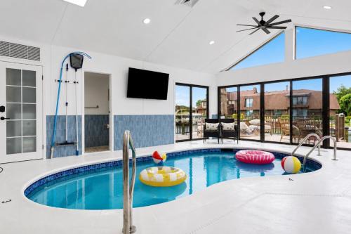 Harrison Villa | NEW! 4BR I Indoor Pool on the Bay in Boat Town USA