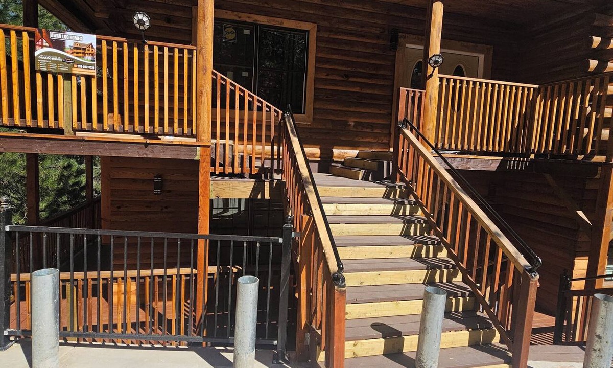Arnold House | New built log home designed with elegance, charm and finish with 360 vi