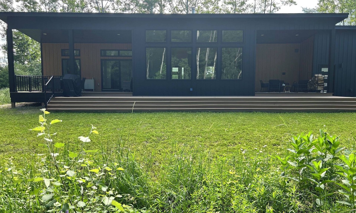 Cedar Cabin | New Finnish Holiday House with Indoor Sauna