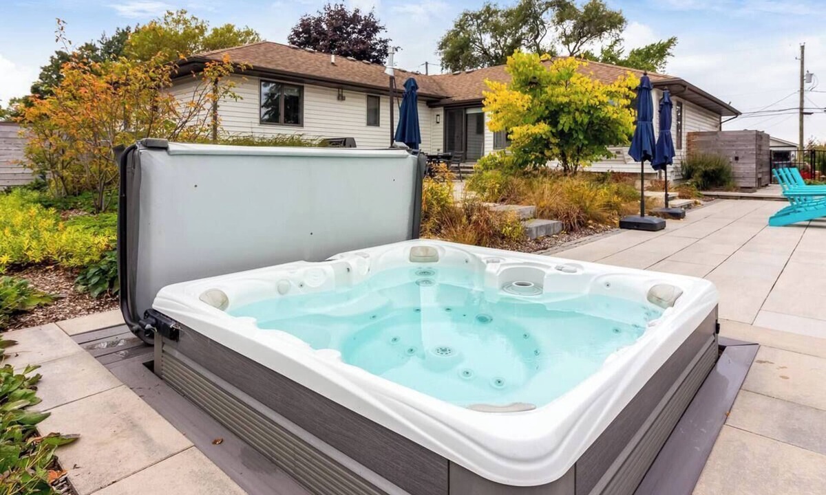 South Haven House | New! Spacious Beachfront Home | Pool & Hot Tub