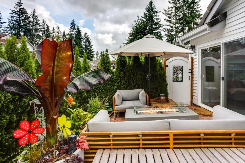 Maple Valley House | Newly Built Maple Valley Vacation Rental w/Patio!
