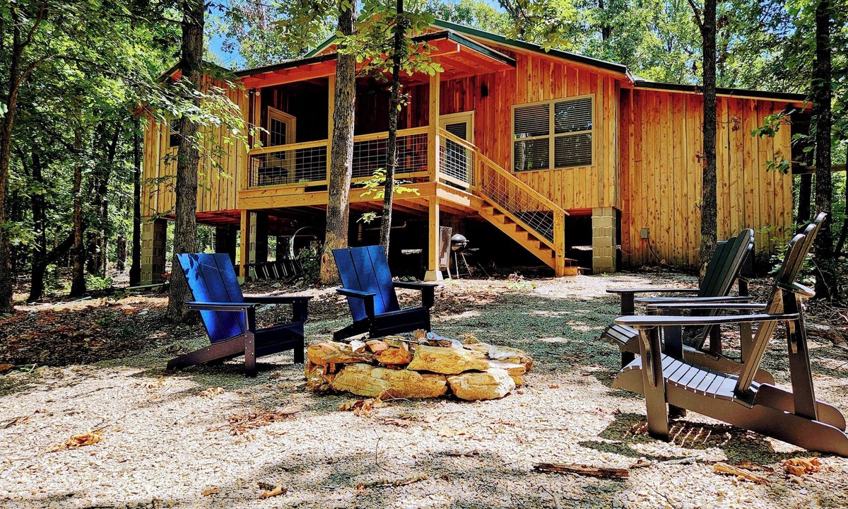 Mammoth Spring Cabin | Newly constructed Secluded Ozark Cabin - 45 Acres - Fire Pit & Trails