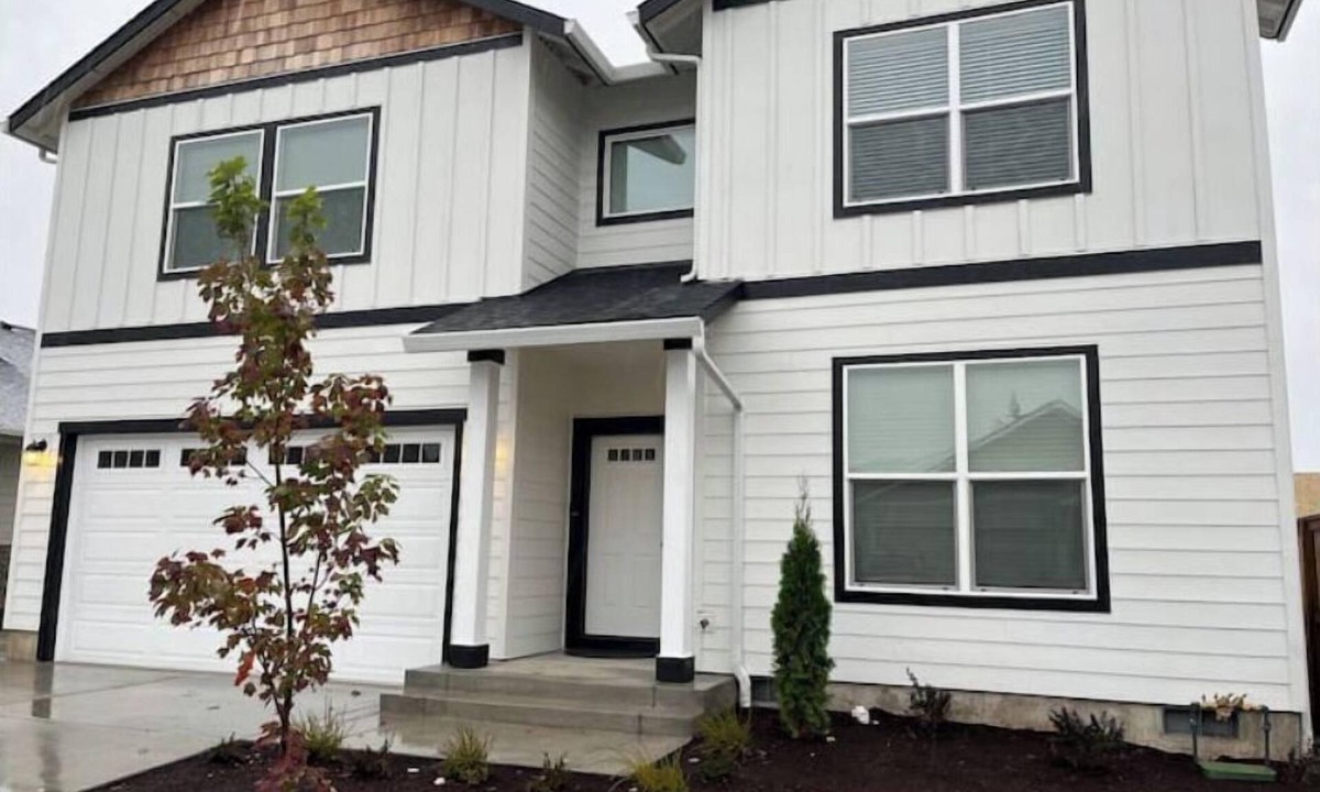 Springfield House | Newly constructed spacious home in Eugene/Springfield near UO and Autzen stadium