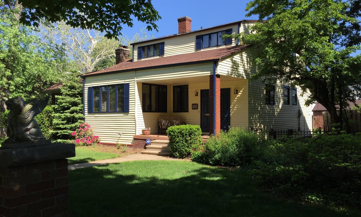 Harters Heights House | Nice Home, Historic Neighborhood, Walk to Campus!