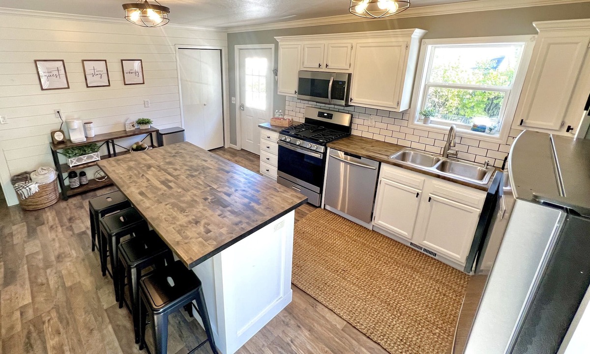 Alanson House | Northern Michigan Vacation Getaway