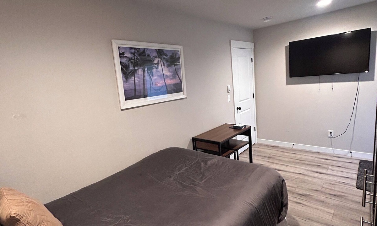 Troutdale House | nTranquil - Studio unit w/kitchenette - Walking distance to Edgefield Concerts