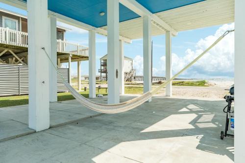 San Luis House | Oasis Beachfront Volleyball Court Sleeps 12