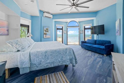 Long Beach Estates Apartment | Ocean View Room at Barnacle Resort