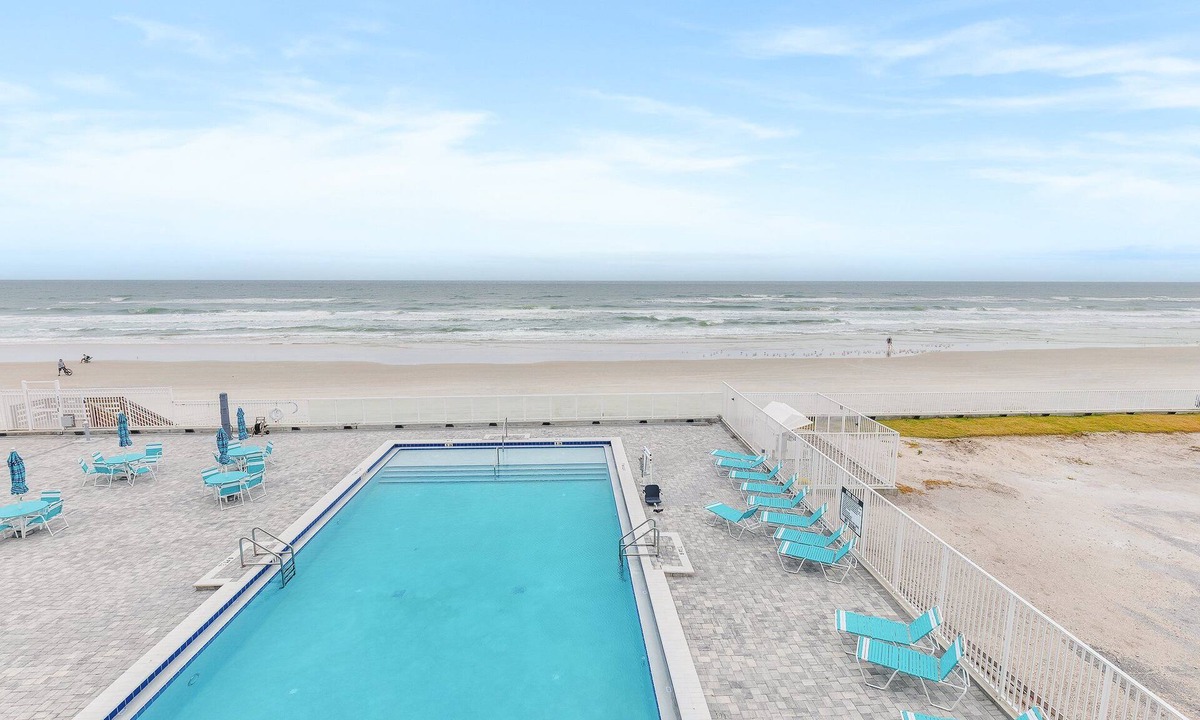 Lenox Park Condo | Oceanfront Balcony Condo – Walk to Dining, Splash Park & More