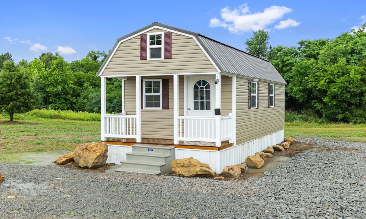 Graham Cabin | Off Grid Peabody Fish Camp