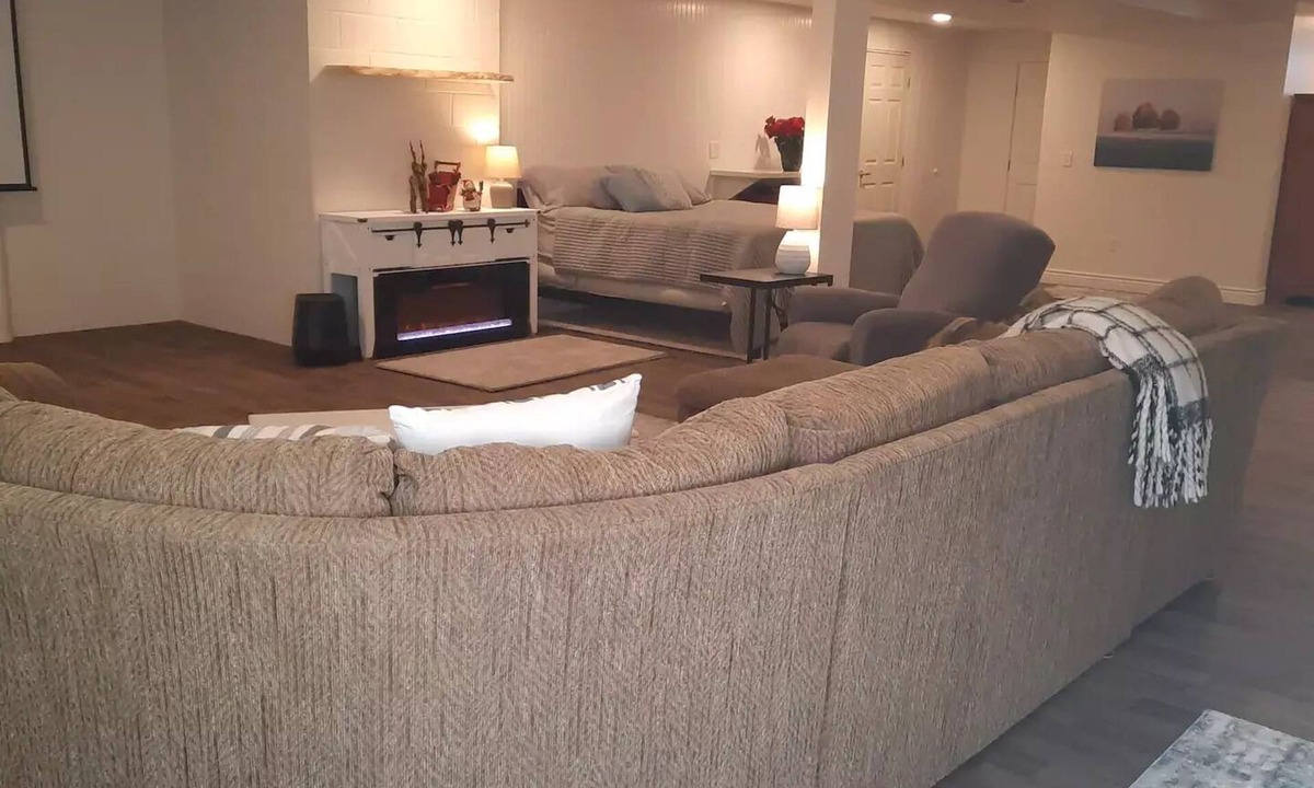 Schenley Apartment | Open- Concept Design Studio- great getaway with so much room to spread out