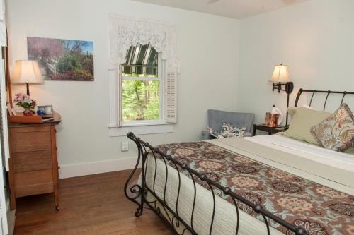 Saluda Bed & Breakfast | Orchard Inn