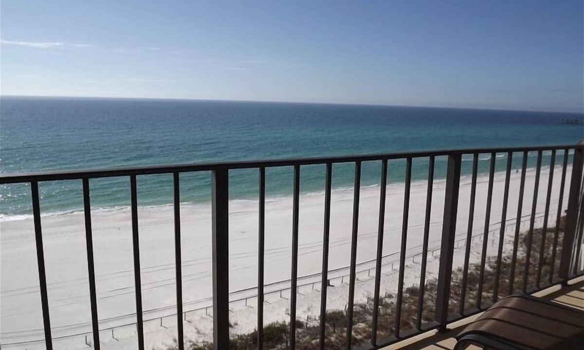 Panama City Beach Condo | 'Osprey's Nest' One Week Remaining for Summer! Lovely condo-close to everything