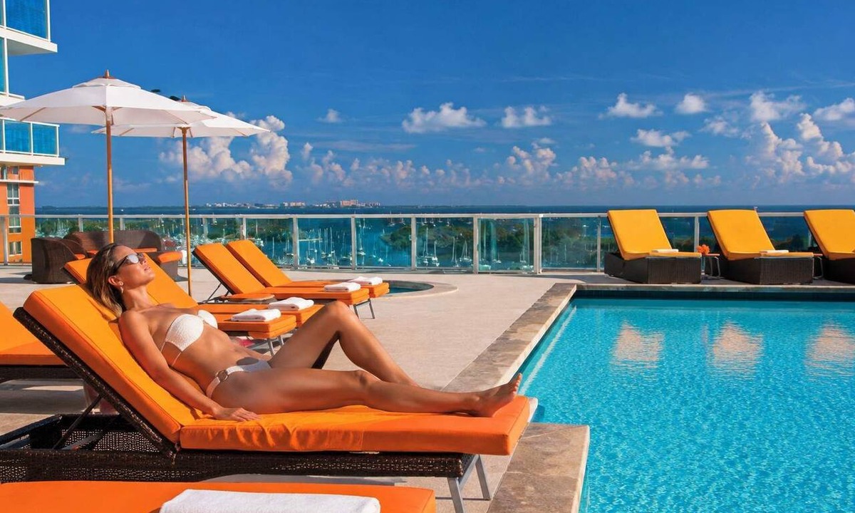 Coconut Grove Apartment | Panoramic Bay View Suite | Coconut Grove Retreat