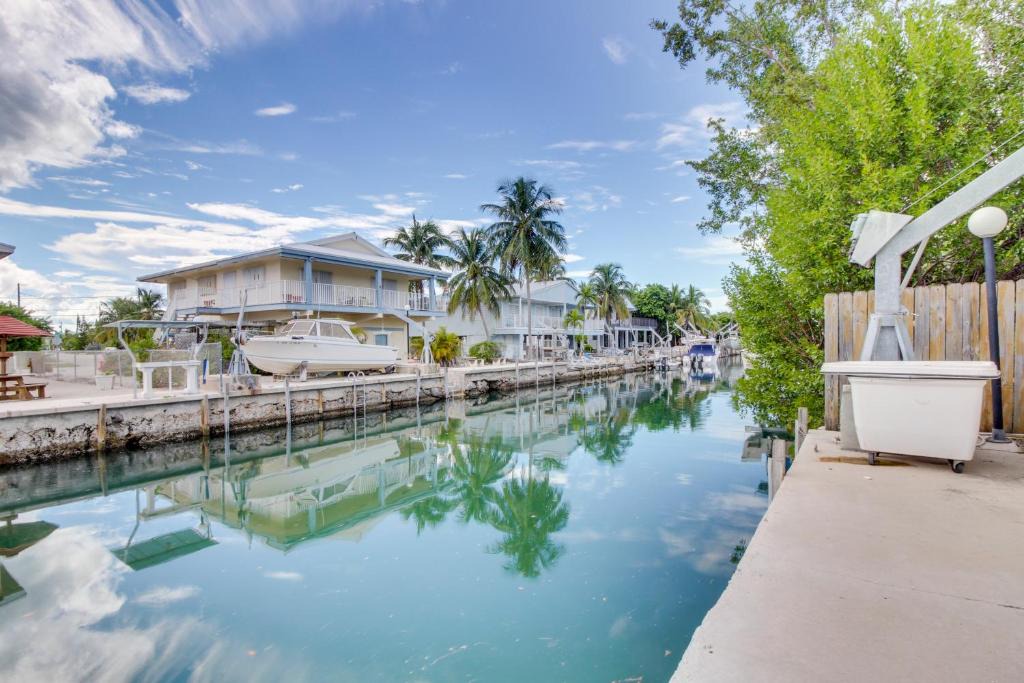 Marathon House | Paradise on Patricia Lane