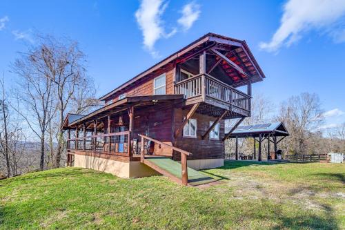 Siler House | Peaceful ‘Mountain Cabin’ w/Views in Williamsburg