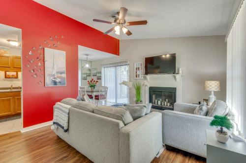 Ferry Pass House | Pensacola Condo w/Patio by Hospitals & Dining