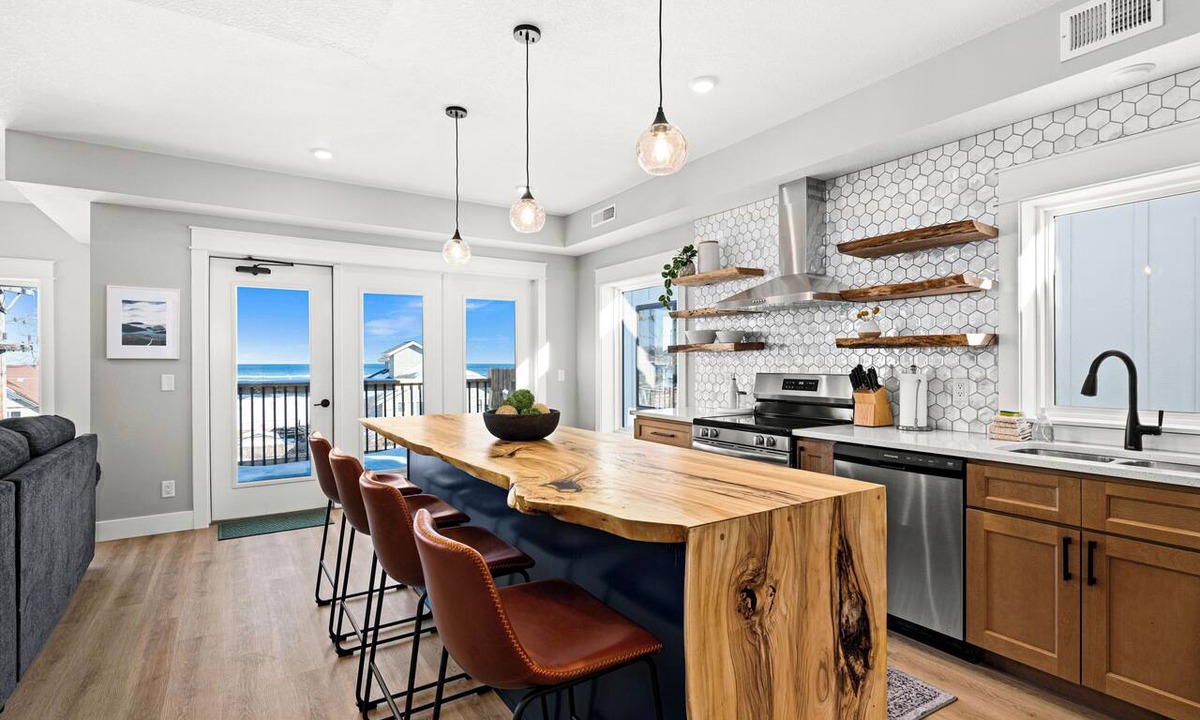 Park Point Condo | Penthouse Condo w/Beach Access | Dragestil 715-3