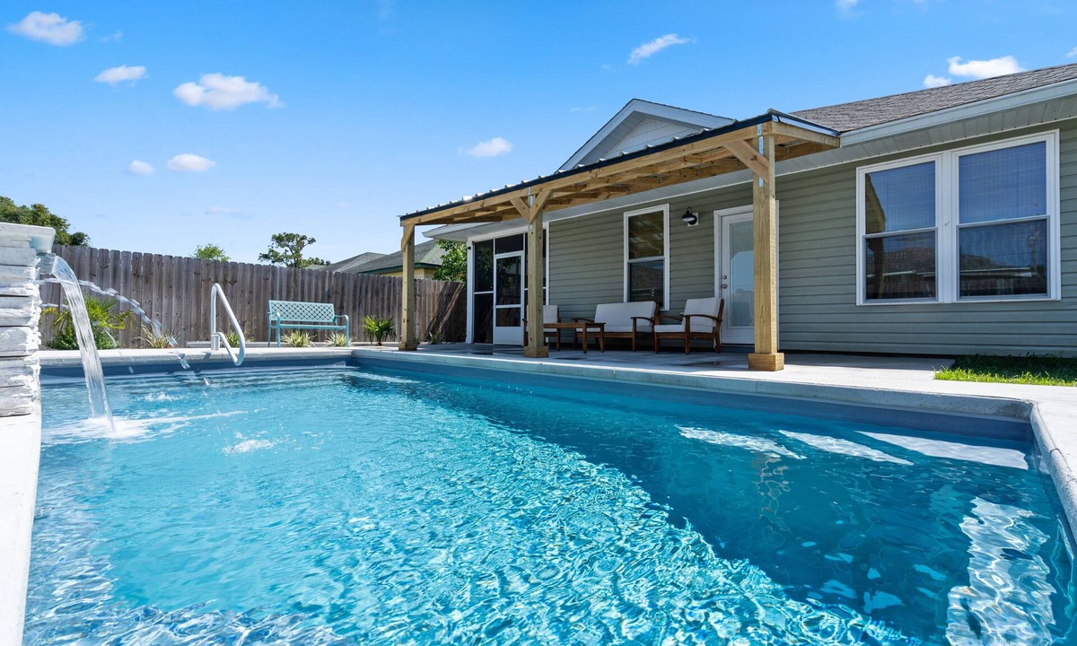 Ono Island House | Perdido Key Lime Bungalow | Dog Friendly | Private Pool | My Beach Getaways