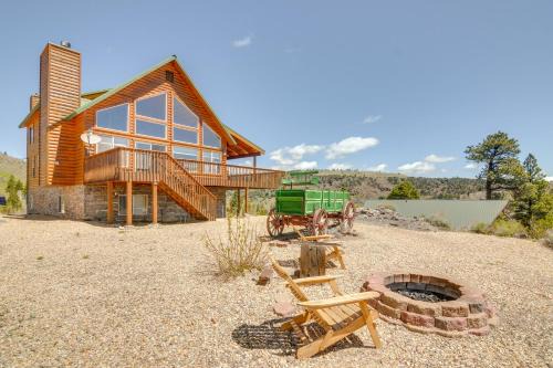 Mammoth Creek House | Pet-Friendly Cabin < 1 Mi to Panguitch Lake!