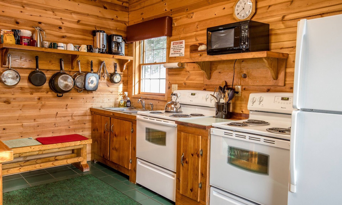 Bessemer Cabin | Pet Friendly Ski Cabin In the Northwoods