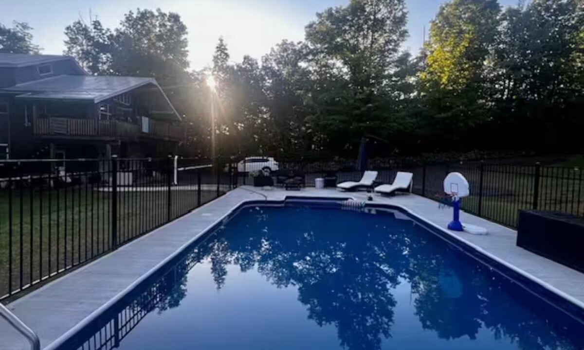 Moriah Center House | Private Adirondack Family Retreat.