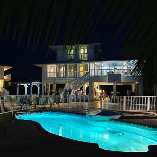 Cudjoe Key Villa | Private Estate Pool Ocean View 20 minutes to Key West