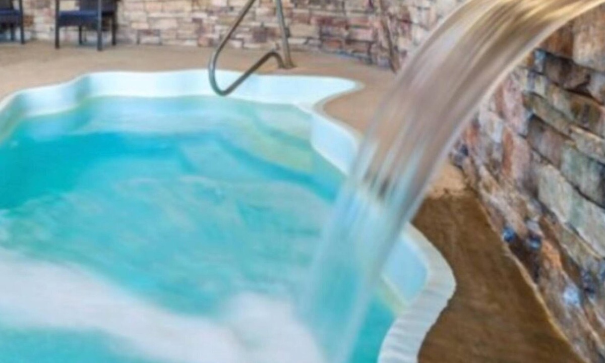 Pigeon Forge Cabin | Private Pool Cabin | Game Room + Hot Tub