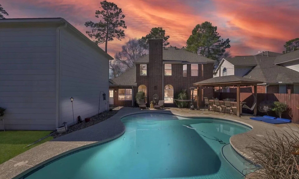 Tomball House | Private Pool + Pool Table, 4-bedroom Woodlands Home