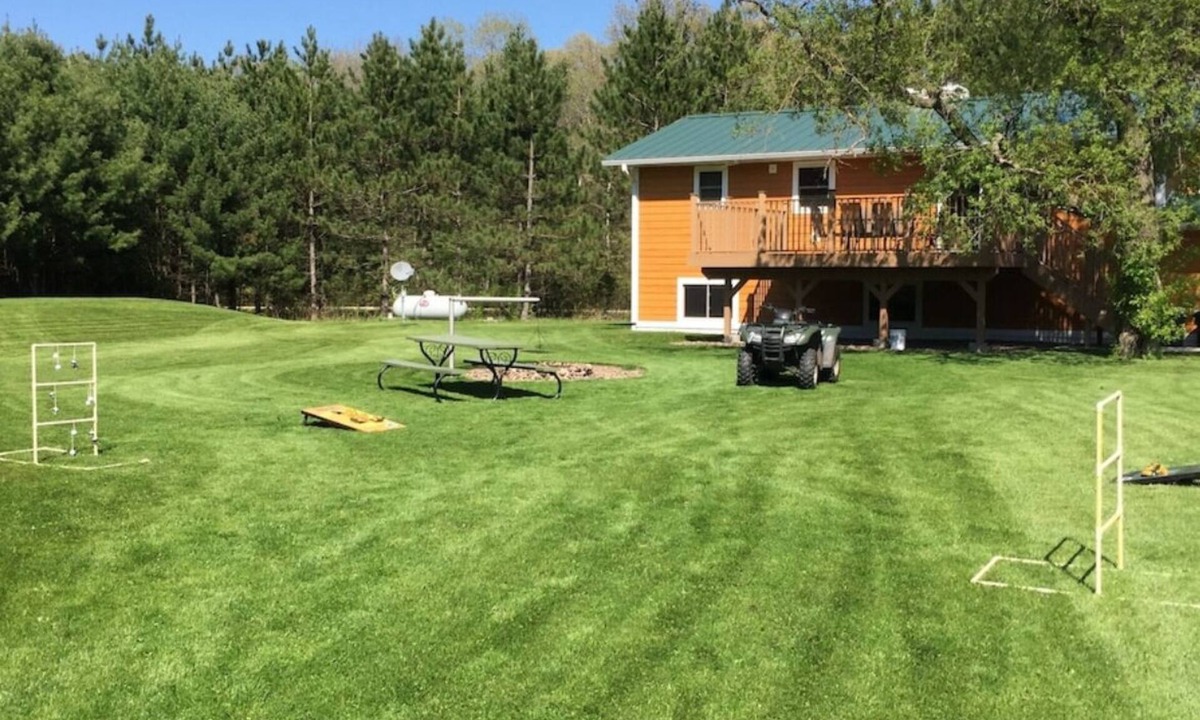 Merrillan Cabin | Quaint cabin with AC in charming Merrillan Wi