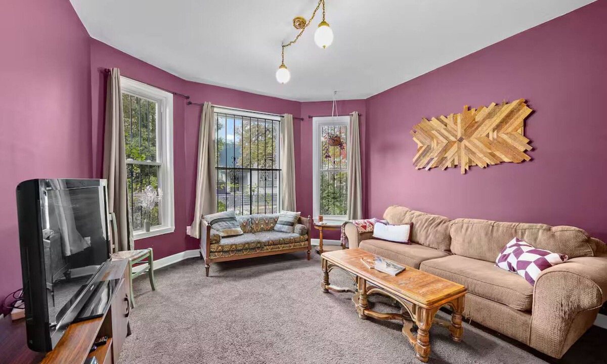 Mexicantown - Southwest Detroit House | Quaint Corktown area 4-bedroom Eclectic Interior!