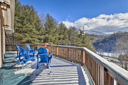 Creston House | Quaint Creston Hideaway w/Mtn Views & Hot Tub!