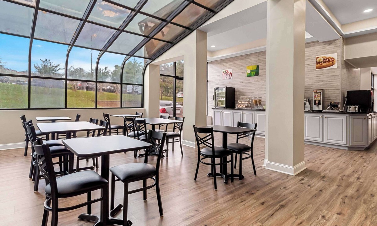 Cornelia Hotel | Quality Inn Cornelia
