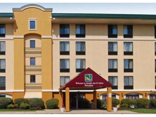 Trevose Hotel | Quality Inn & Suites Bensalem