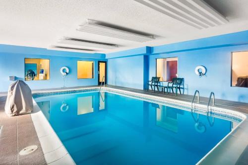 Niles Hotel | Quality Inn & Suites Niles