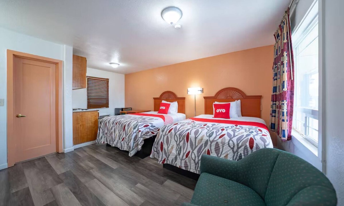 Madras Apartment | Queen Sized Bed Room Perfect for Exploring Adventurous Trails Nearby