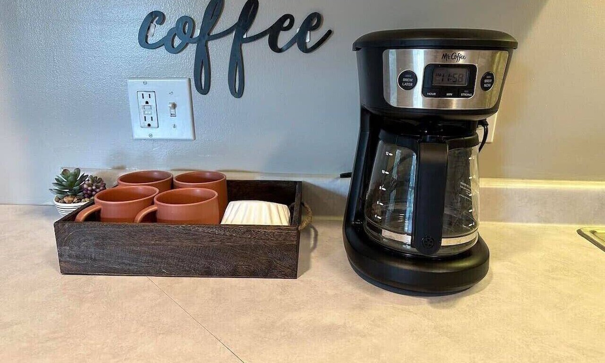 Clear Lake Apartment | Quiet 2 Bedroom ready for YOU