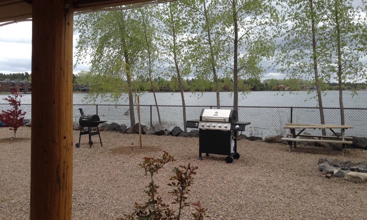 Pinetop-Lakeside Cabin | Rainbow's End Resort on Rainbow Lake
