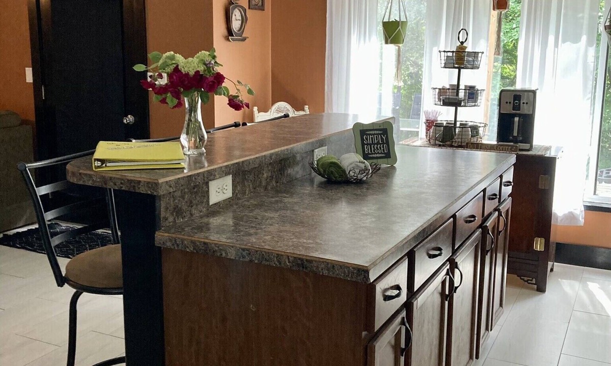 Newaygo House | Recently updated- Private- Nature!