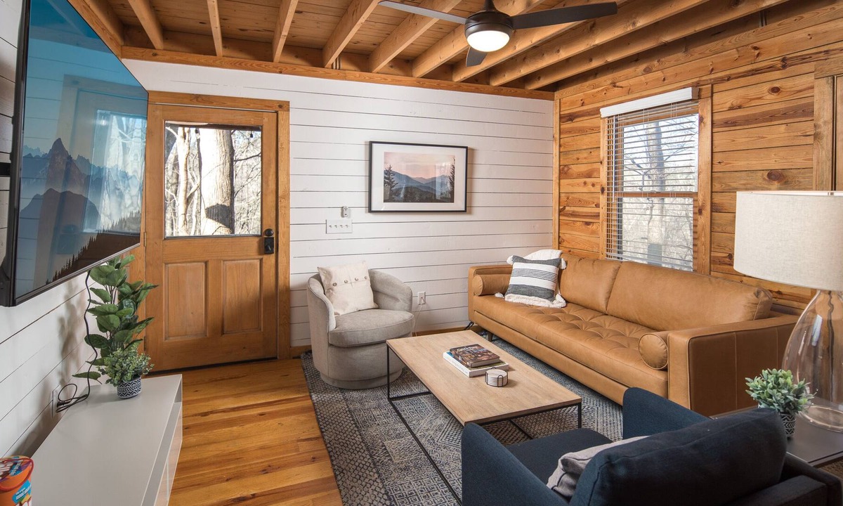 Boone Cabin | Red Feather Cabins 101