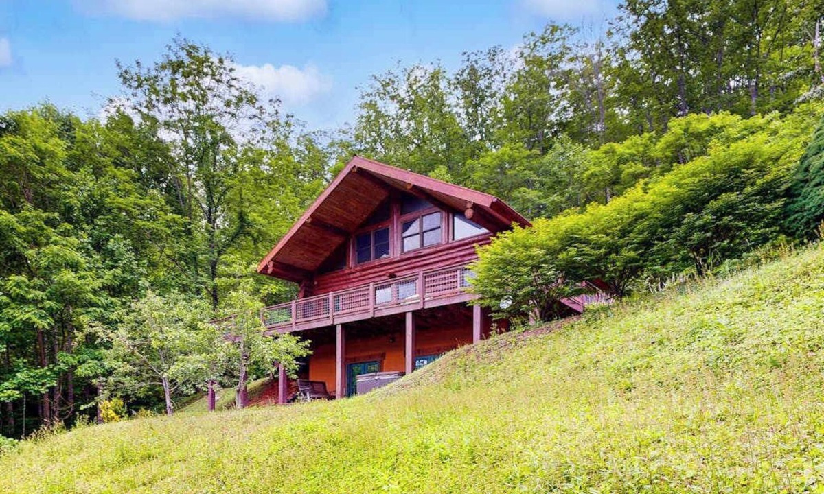 Sylva House | Red Lantern Lodge