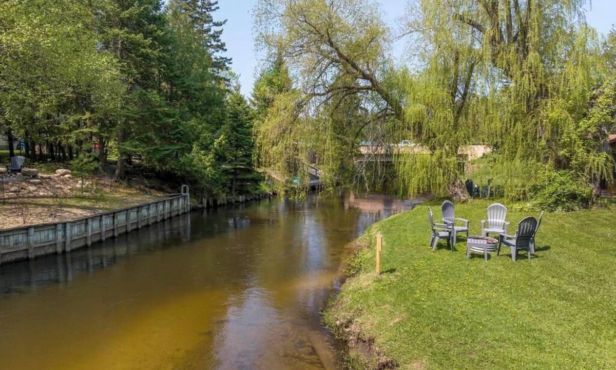 Indian River Cabin | Reed's on the River Cabin 1