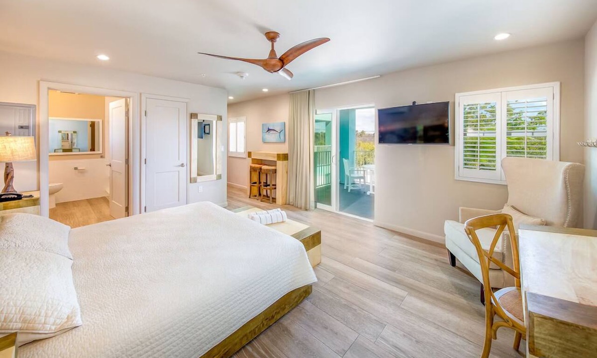 Layton Hotel | Relax & Rejuvenate - Perfect Island Retreat w/Kitchen, Outdoor Pool