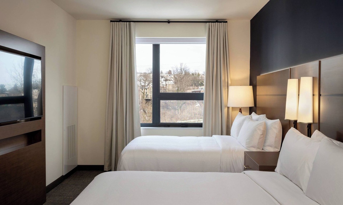 Ogontz Campus Hotel | Residence Inn by Marriott Philadelphia Bala Cynwyd