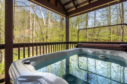Sevierville House | River Lodge By Stony Brook Cabins