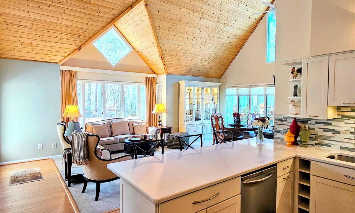 Sapphire Villa | River Walk of Sapphire Valley