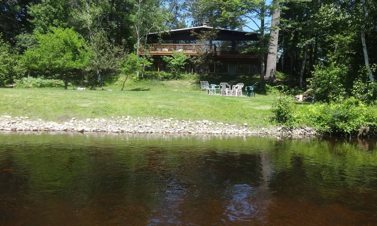 Roscommon House | Riverfront Retreat AuSable River Fly Fish Kayak Canoe Hike